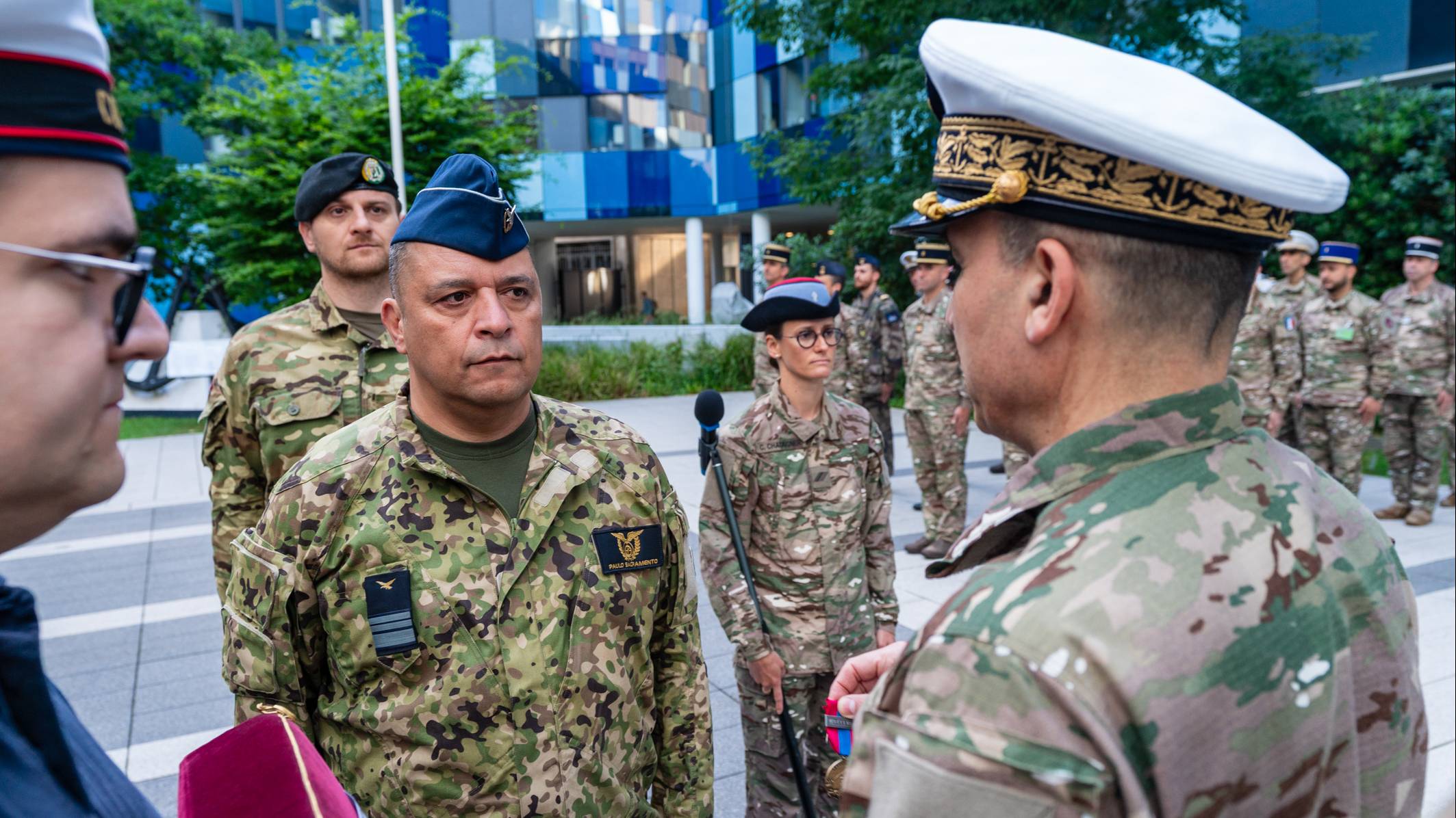 Tenente-Coronel Paulo Sacramento condecorado pelo Governo franc�s
